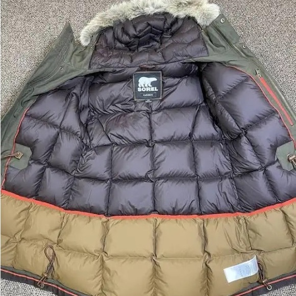 Sorel Caribou Women Parka. Size
Small Petite and Unique. Not Made/sold
Anymore. - Picture 4 of 4